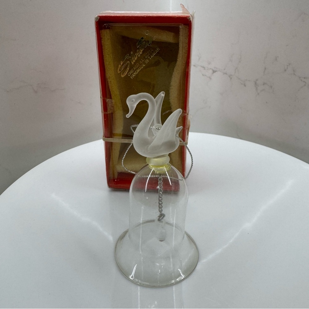 Vintage Silvestri Handcrafted Glass Swan Bell